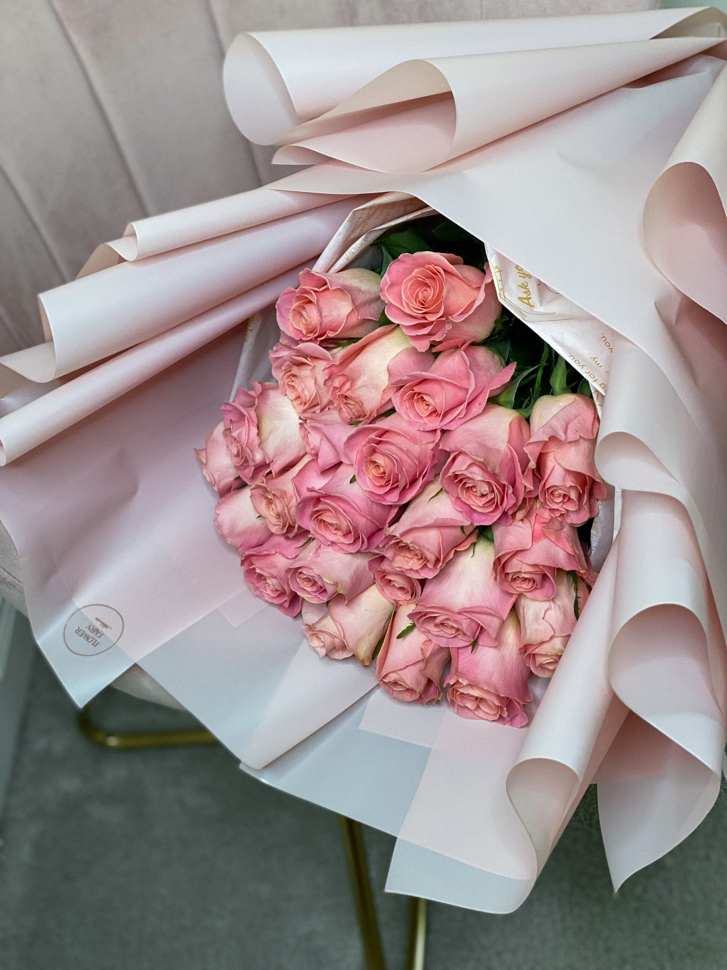 25 Pink LONG STEM Roses