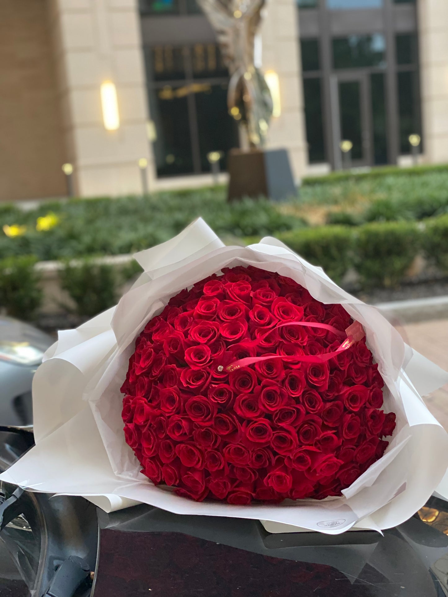 150 Long Stem Fresh Red Roses
