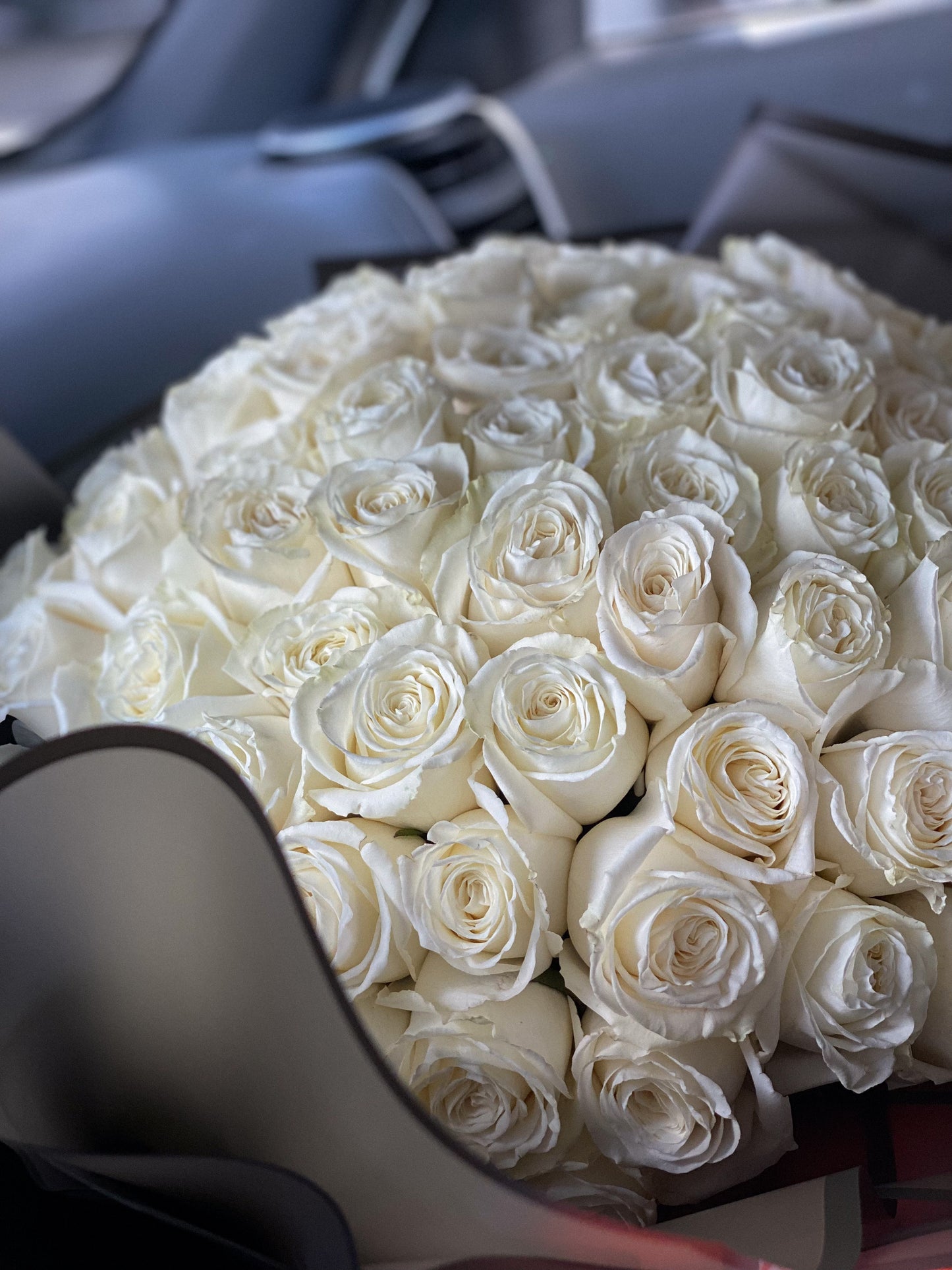 75 White LONG STEM Roses bouquet