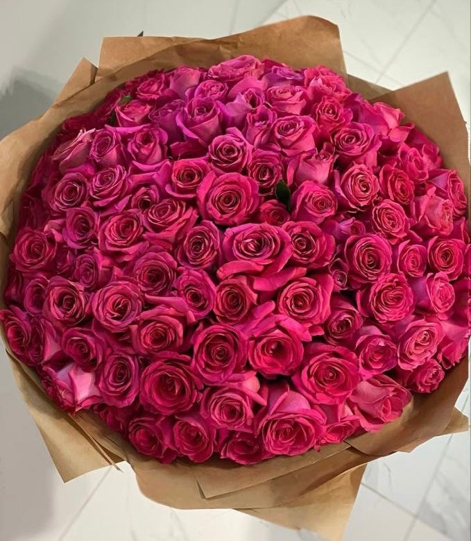 Jessika (50-75-100  LONG STEM Roses) on the picture 50 roses