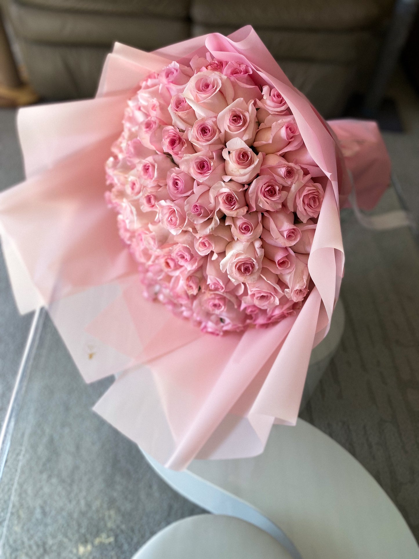 100 light pink  LONG STEMS roses